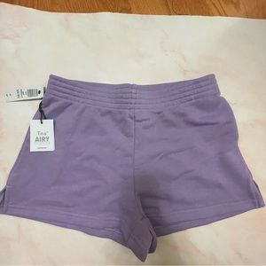 COPY - Aritzia- tna Airy 2” shorts